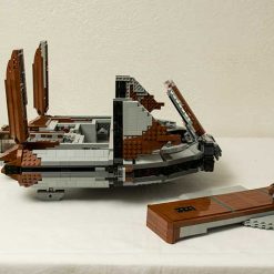Star Wars Mandalorian Ebon Hawk MOC-16083 Dynamic Freighter Ship Knights Old Republic 3173Pcs Building Blocks Kids Toys Star Wars Mandalorian Ebon Hawk MOC-16083 Dynamic Freighter Ship Knights Old Republic 3173Pcs Building Blocks Kids Toys - Image 7