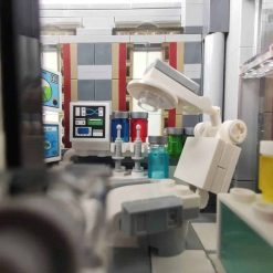PANLOS Lunatic Hospital 613002 Batman Arkham Asylum DC with Full Interior 7527Pcs Building Blocks Kids Toy Gift PANLOS Lunatic Hospital 613002 Batman Arkham Asylum DC with Full Interior 7527Pcs Building Blocks Kids Toy Gift - Image 9