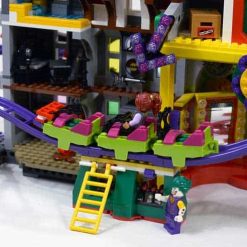 Batman The Joker Manor 70922 DC Justice League Super Hero 3444Pcs Building Blocks Kids Toy Gift 07090 Batman The Joker Manor 70922 DC Justice League Super Hero 3444Pcs Building Blocks Kids Toy Gift 07090 - Image 7