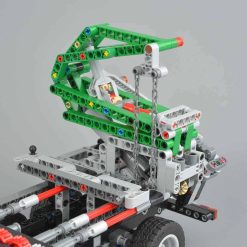 Mack Anthem 42078 Technic Series Semi Tractor Trailer Truck 18 Wheeler 2595Pcs Building Blocks Kids Toy Gift 10827 Mack Anthem 42078 Technic Series Semi Tractor Trailer Truck 18 Wheeler 2595Pcs Building Blocks Kids Toy Gift 10827 - Image 6