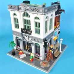 Brick Bank 10251 City Street View Ideas Creator Expert Series 2413Pcs Modular Building Blocks Kids Toy 15001 84001 T2100 50003 99013 Brick Bank 10251 City Street View Ideas Creator Expert Series 2413Pcs Modular Building Blocks Kids Toy 15001 84001 T2100 50003 99013 - Image 2