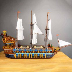 Pirates of the Caribbean Reobrix The Sun 66011 Royal Fleet ship