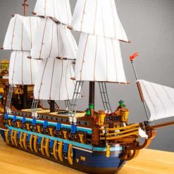Reobrix The Sun 66011 Imperial Flag Ship Royal Fleet 3162Pcs Building Blocks Bricks Kids Toy Gift Pirates of the Caribbean Reobrix The Sun 66011 Royal Fleet ship