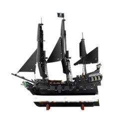 The Black Pearl Captain Jack Sparrow's Pirate Ship 10365 Pirates of the Caribbean 2862Pcs Building Blocks Kids Toy The Black Pearl Captain Jack Sparrow's Pirate Ship 10365